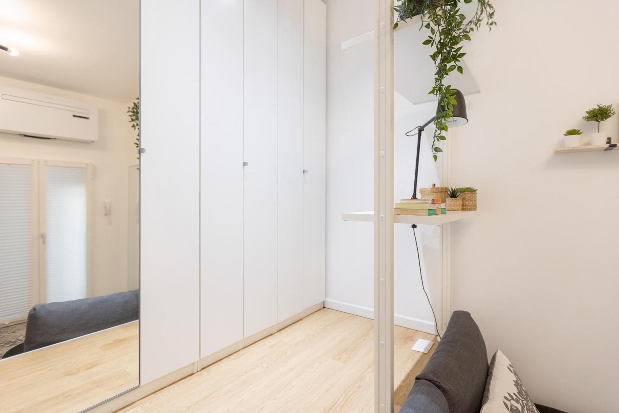 Tiny & Tidy Studio In The Key Area Of ميلان المظهر الخارجي الصورة