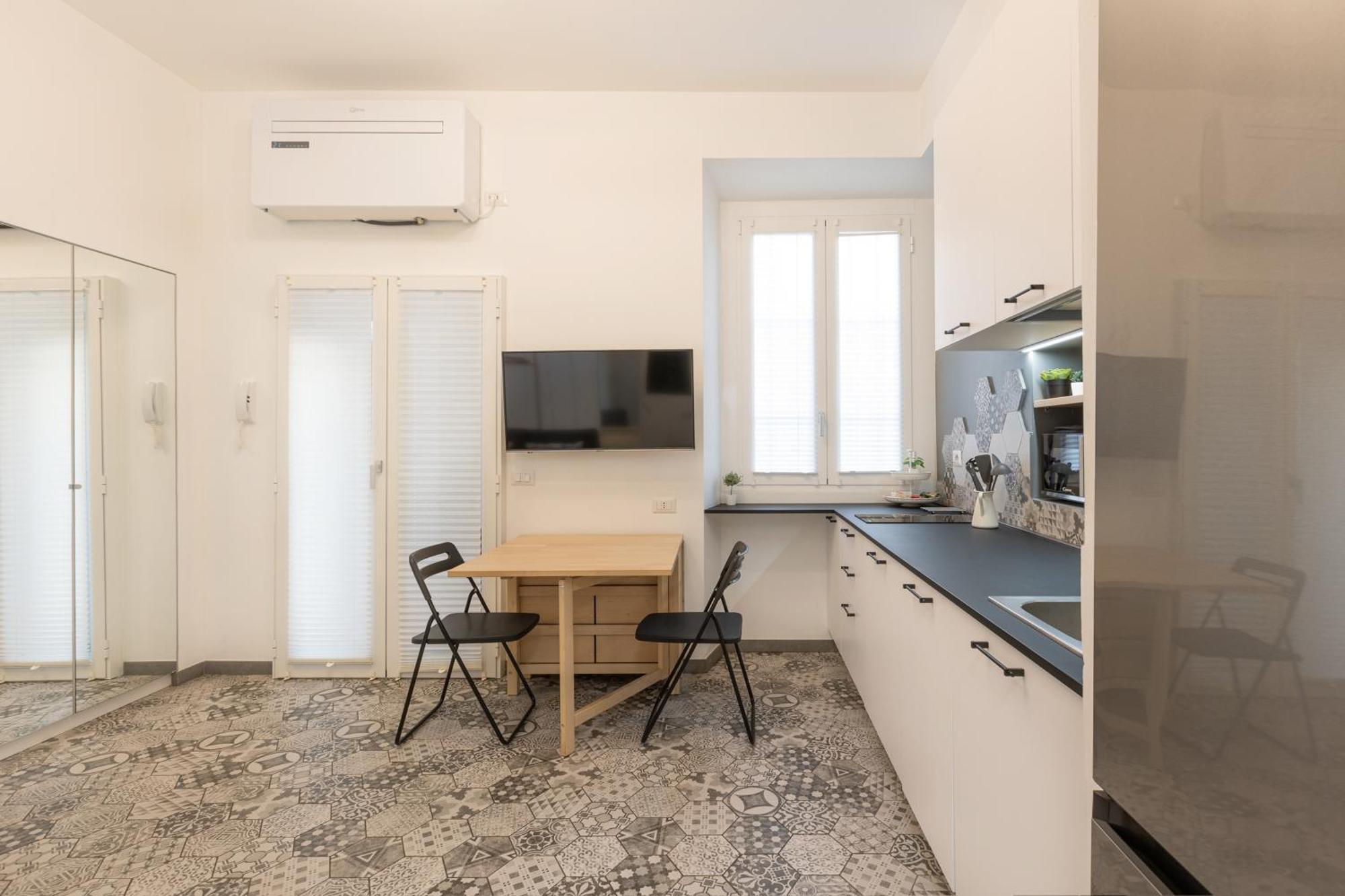 Tiny & Tidy Studio In The Key Area Of ميلان المظهر الخارجي الصورة